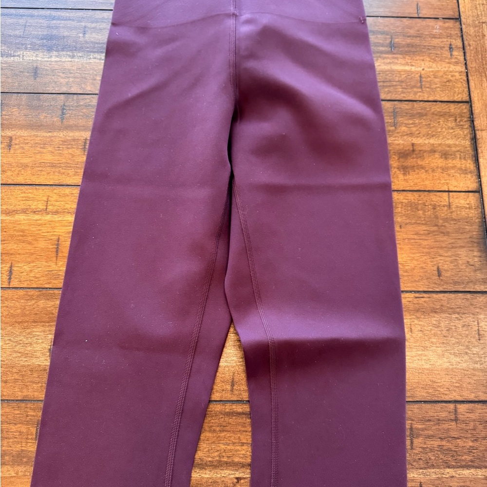 Lululemon Glow Up Super HR Leggings 28โ | Goodnight Plum | Size 4 | NWT - Picture 3 of 4